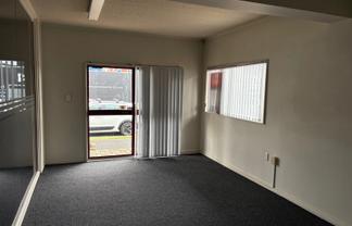 Office space with road frontage