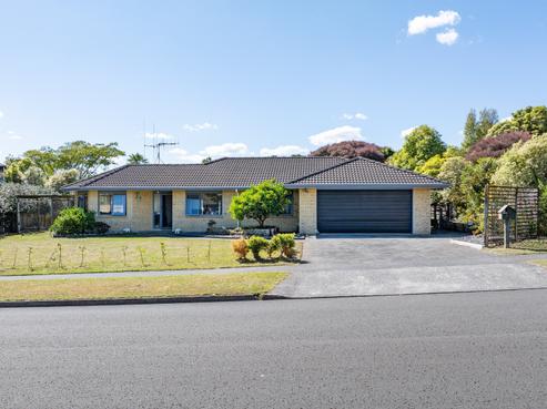 46 Ayrshire Drive, Grandview Heights