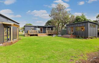 6 Mission Road, Port Waikato