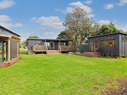 6 Mission Road, Port Waikato