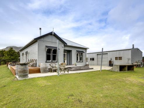 972 Kahuranaki Road, Havelock North