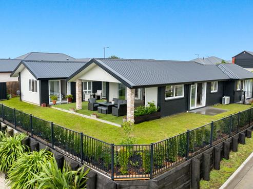 19 Trevor McMiken Drive, Patumahoe