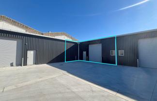 Brand New 225m² Industrial Unit 