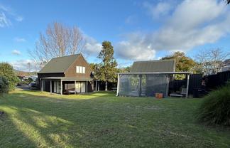 115 Waimaire , Matarangi