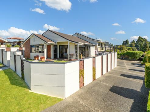 42 Hillcrest Road, Otumoetai