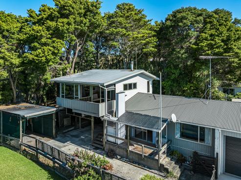 32B Alexander Road, Algies Bay