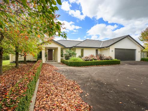 105 Pharazyn Street, Feilding