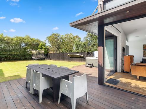 15 Kiwi Road, Point Chevalier