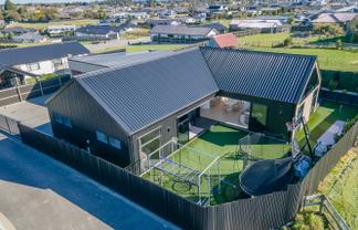 48 Meadowstone Street, Gleniti