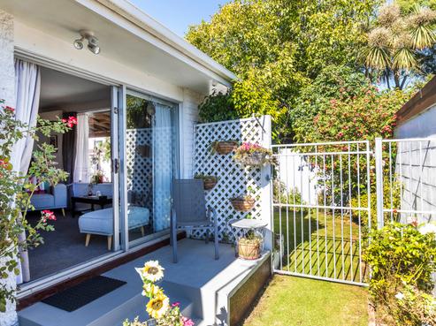 4/34 Huxley Street, Sydenham