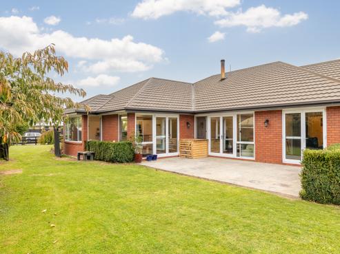 32 Oak Tree Lane, Rolleston
