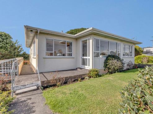 27 South Road, Moturoa