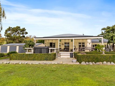 1215 Pleasant Point-cave Highway, Pleasant Point