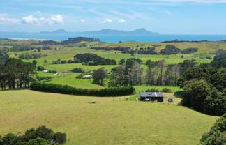 33 Millennium Way, Waipu
