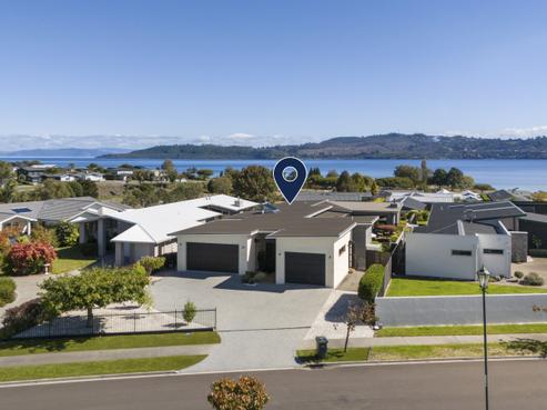 9 Pukenamu Road, Rainbow Point