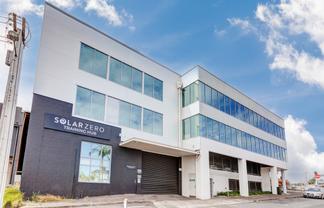 CITY FRINGE WAREHOUSE WITH ROLLER DOOR ACCESS