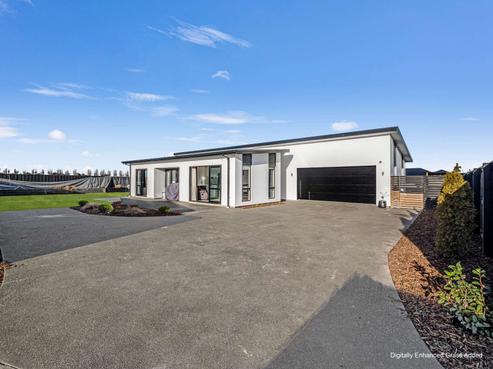 15B Strowan Avenue, Elgin