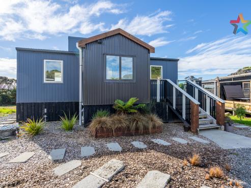 146 Mokomoko Road, Bluff