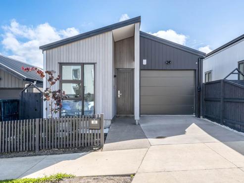 80 Puwha Street, Massey