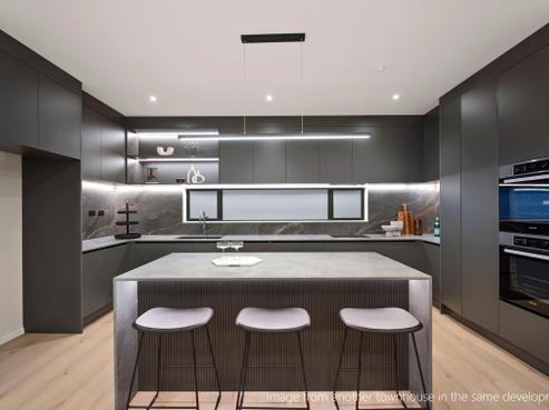 1/27 Bracken Avenue, Takapuna