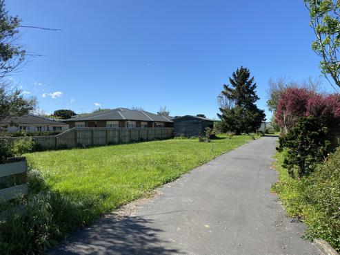 35 Hilton Road, Carterton