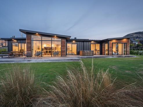 7 Little Alpha Loop, Wanaka