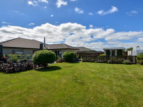 50 Armstrong Avenue, Carterton