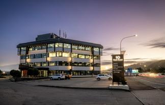 Brand New Fitout with Ocean Views