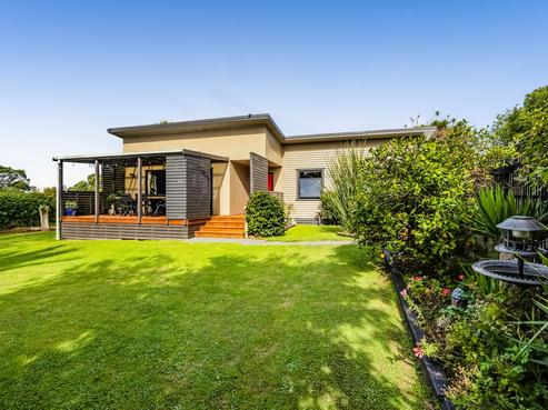 6 Moana Crescent, Blagdon