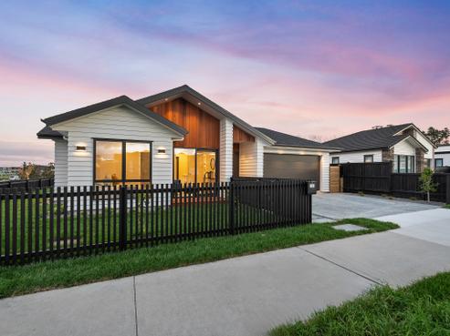 1 Smithson Street, Wainui