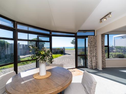 71 The Esplanade, Westshore