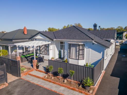 9 Preston Street, West End