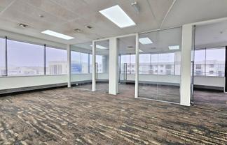 Newmarket - Versatile Top Floor TURNKEY office