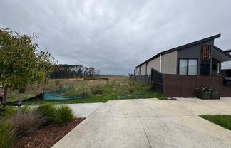 84 Puwha Street, Massey