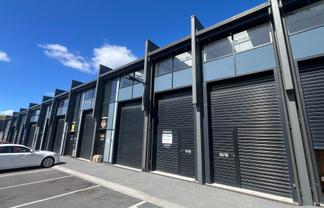 Small Industrial unit avaliable for lease