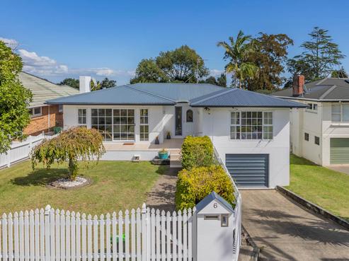 6 Scenic Drive, Hillpark