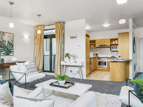 8/125 Thorndon Quay, Thorndon