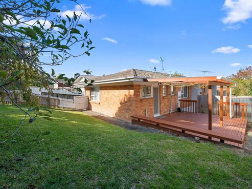 1/112 Gossamer Drive, Pakuranga Heights