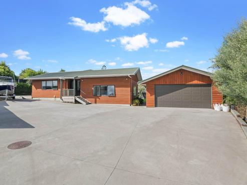 18 Thorburn Avenue, Red Beach
