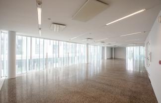 Light, Bright & Stylish – Office Space