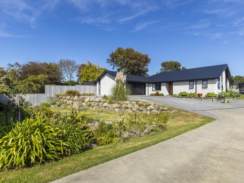 39 Aratapu Street, Waitara