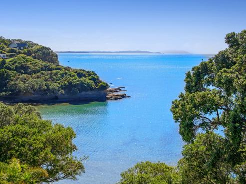 17 Swann Beach Road, Stanmore Bay