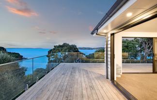 17 Swann Beach Road, Stanmore Bay