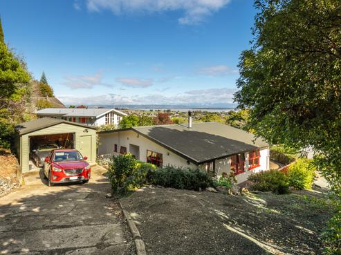 87 Tosswill Road, Tahunanui