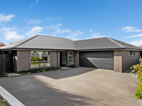 1A Chante Crescent, Renwick