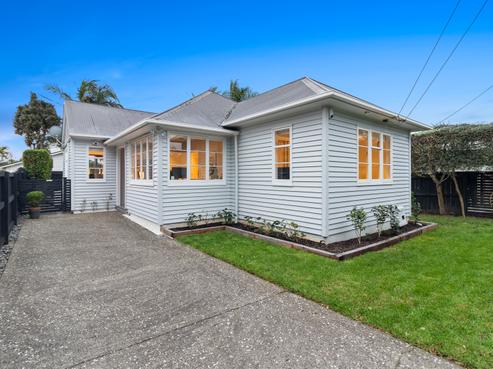 15 Alberta Street, Point Chevalier