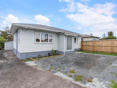27 Kelwyn Road, Kelston
