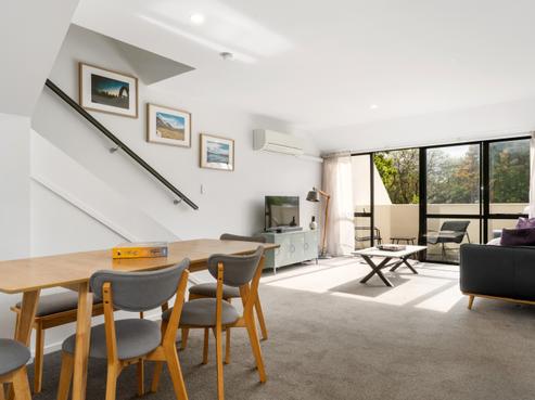 3/324 Worcester Street, Linwood