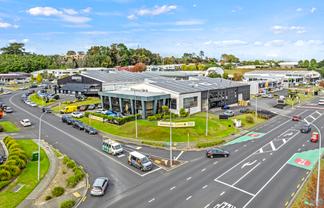 A Huge Opportunity on Constellation Drive