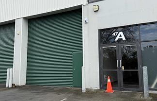 Functional 371sqm Industrial Unit